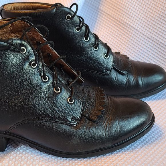 Ariat "Josie" lace up riding boot kiltie size 9,5M - Picture 1 of 2